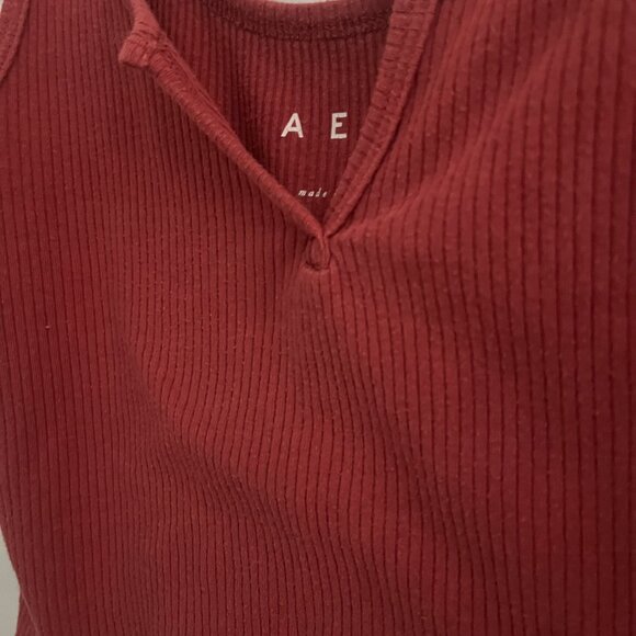 Aeropostale Ribbed Red Tank Top With V Neck - Picture 10 of 10